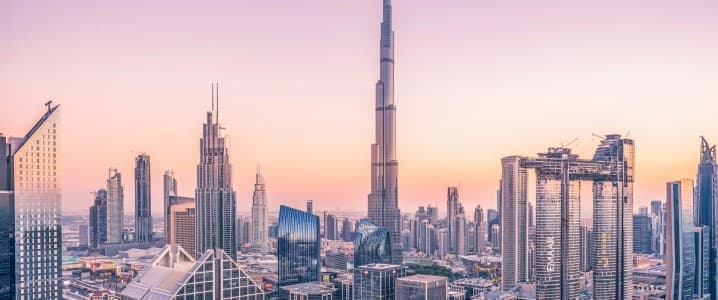 UAE Pioneers Gigascale Renewable Energy Project